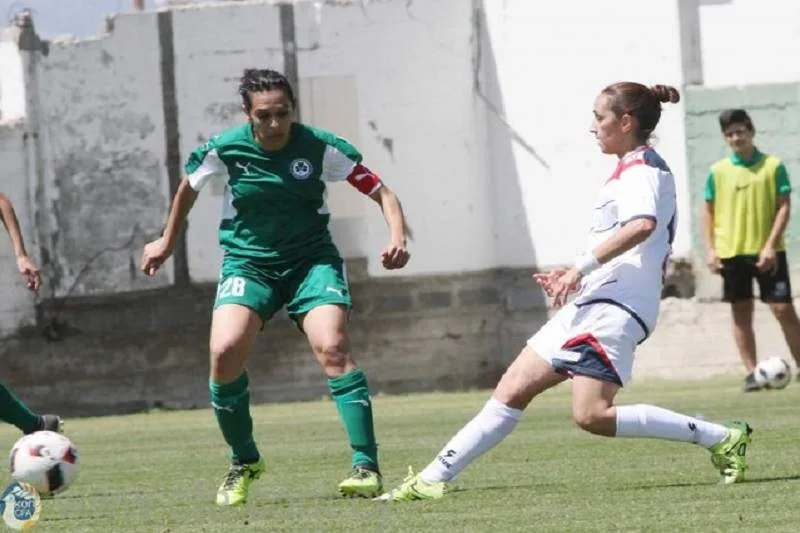 women_soccer_cy