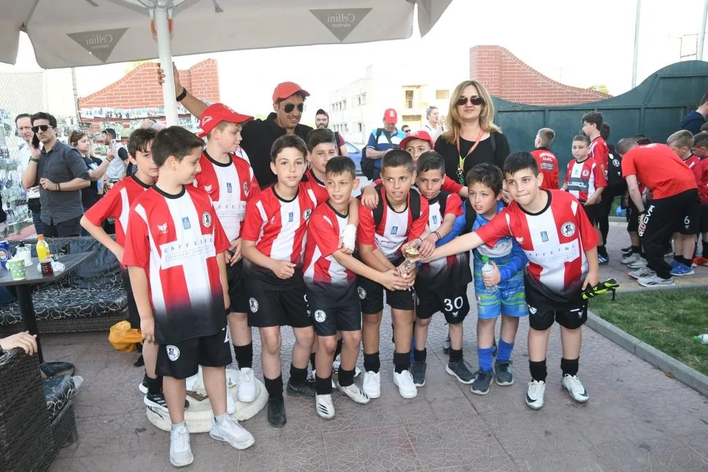 ΑΠΟΞ_18ogoldencup_oaspe